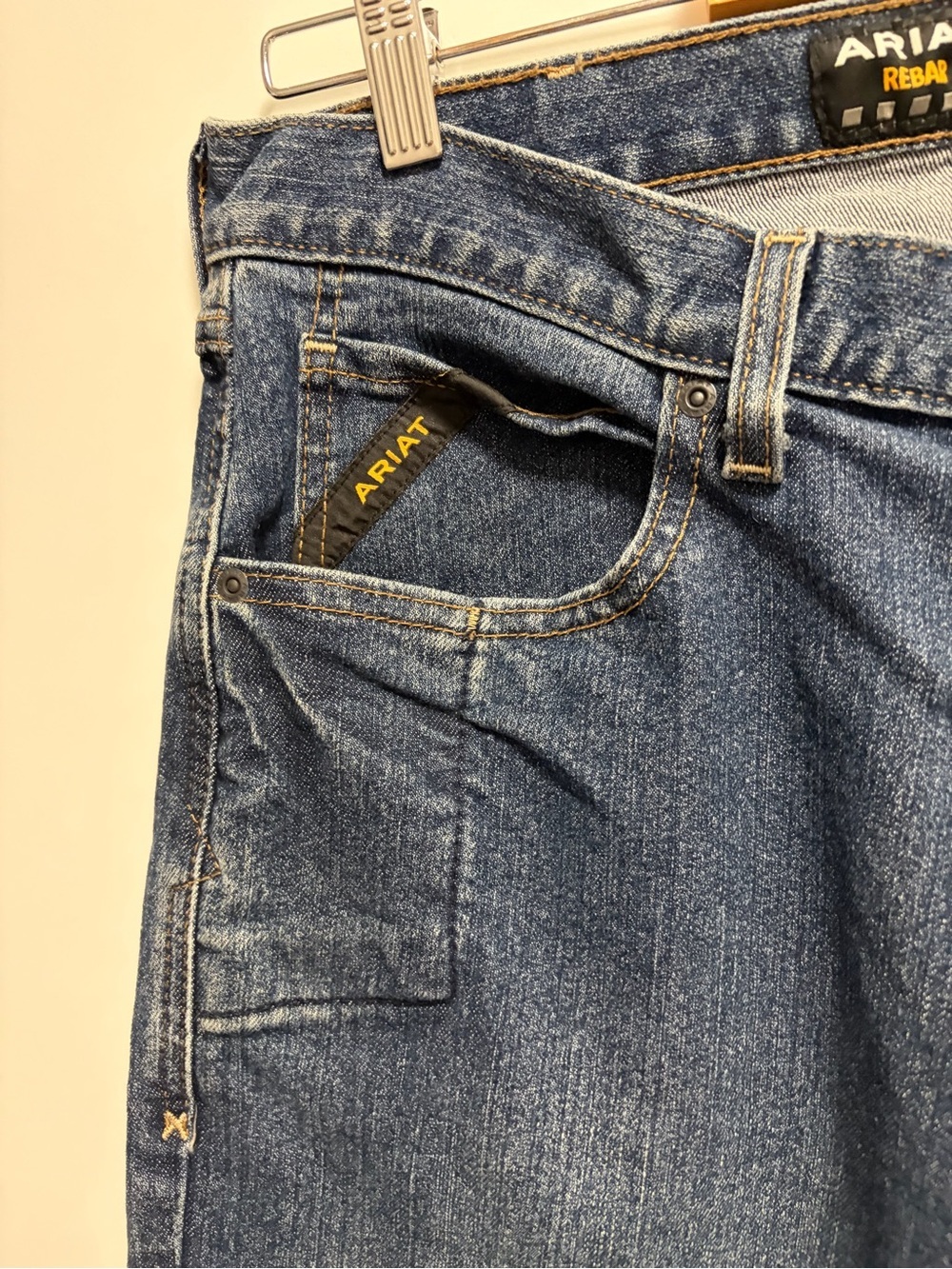 Ariat Men's Rebar M4 DuraStretch Relaxed Boot Cut Jeans Size 34x34 - Picture 2 of 10